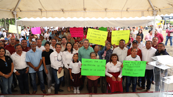 abasto de agua en ejido Benito Juárez