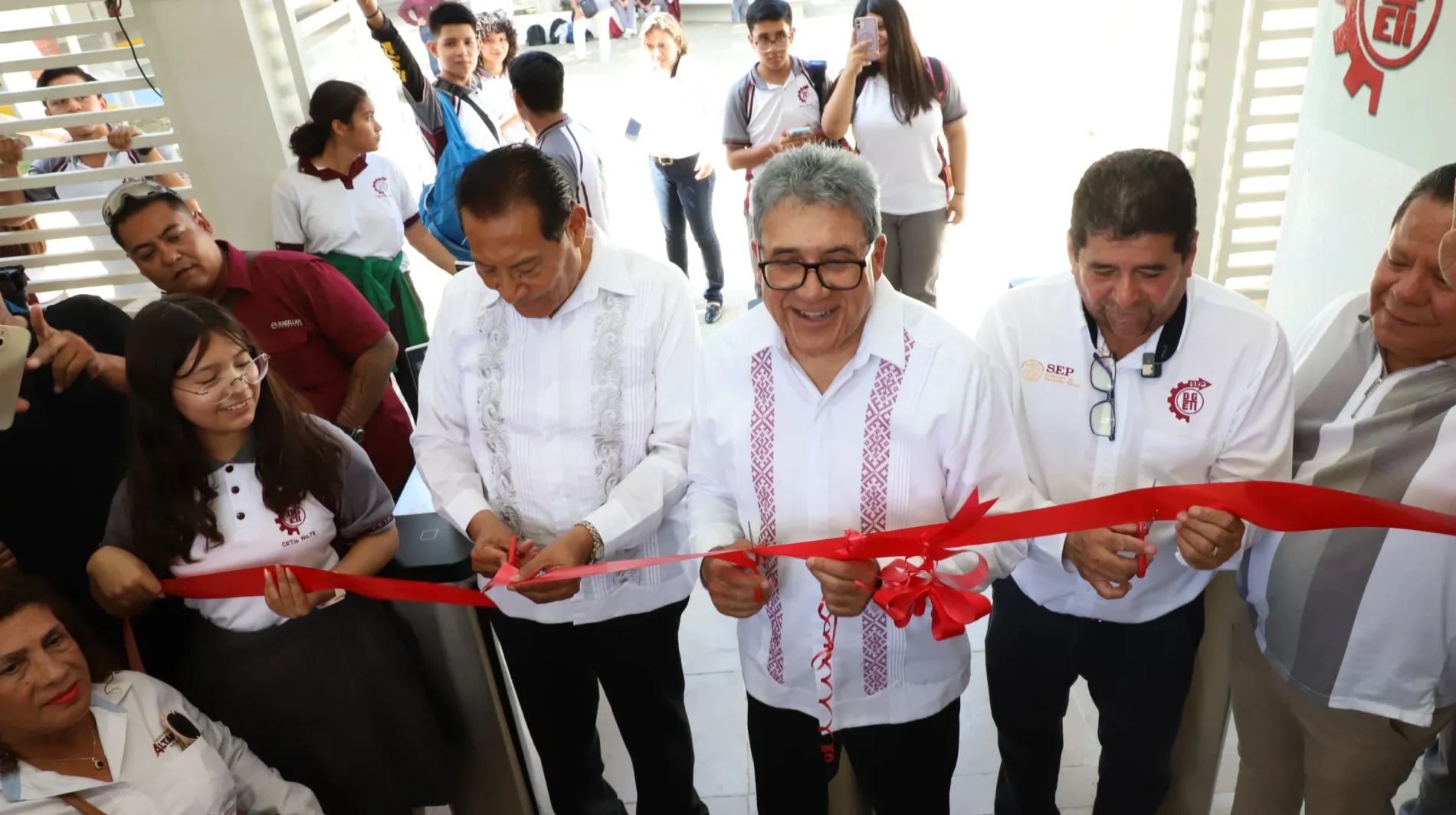 Impulsa Gobierno de Altamira espacios seguros en el CETis 78