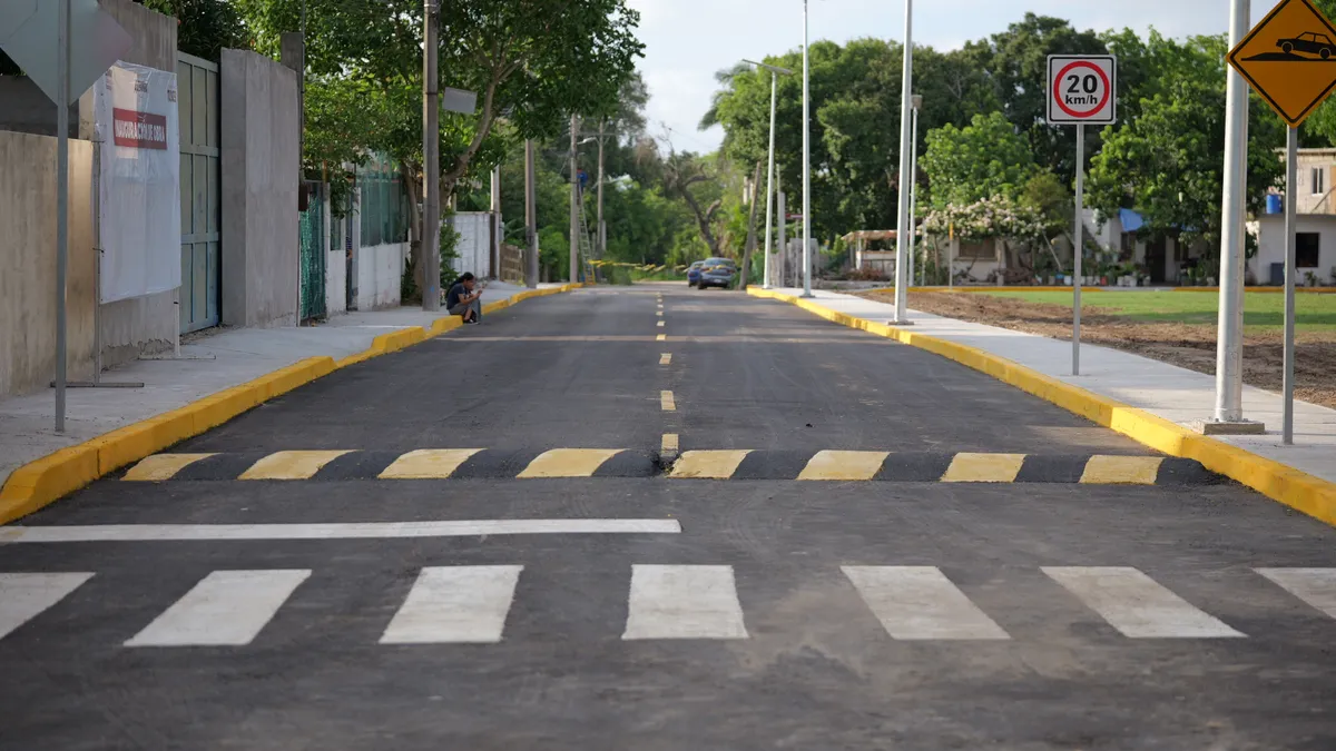 calle higueron y adolfo lopez mtz1